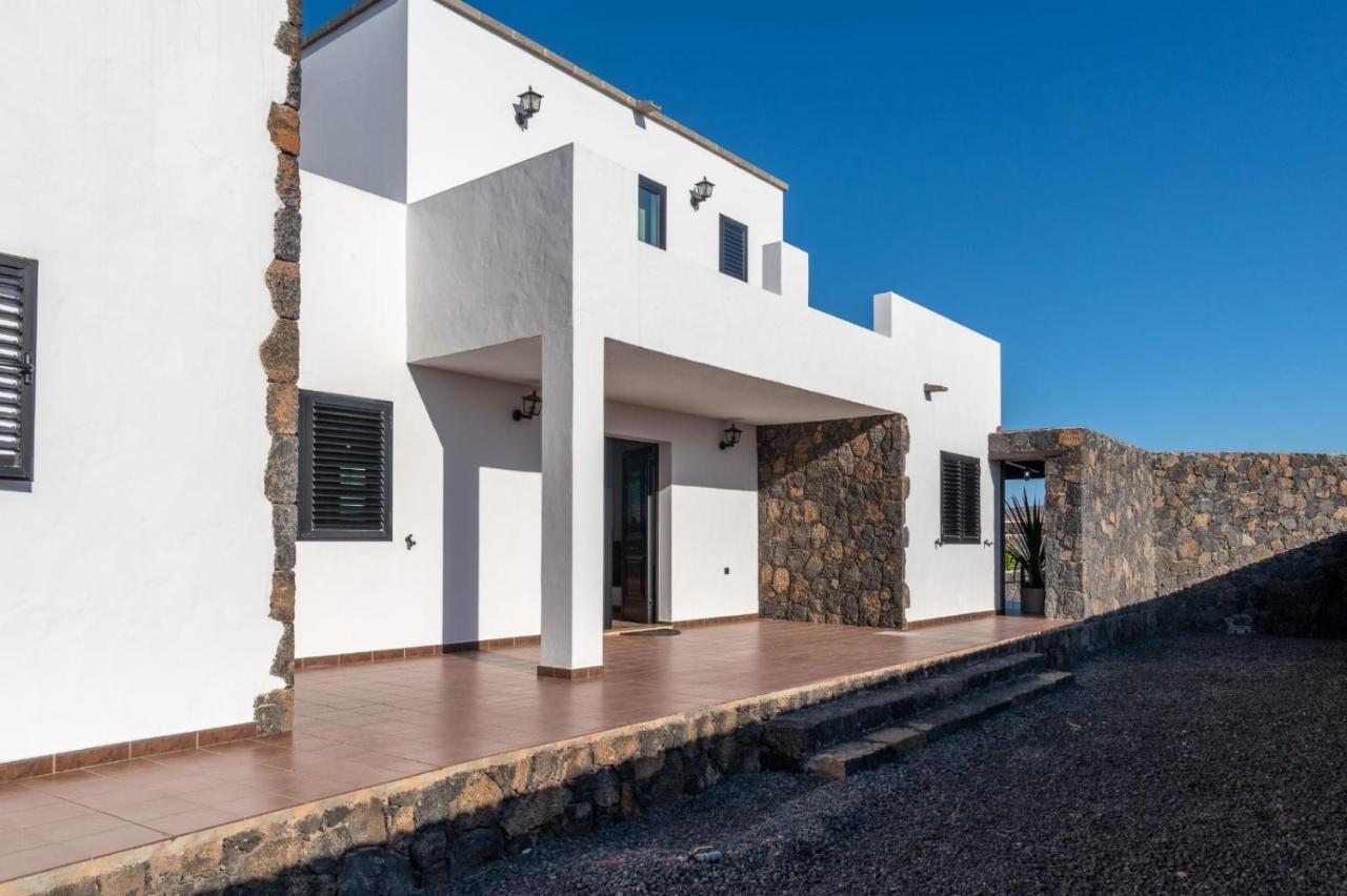 Villa Alejandra Lajares